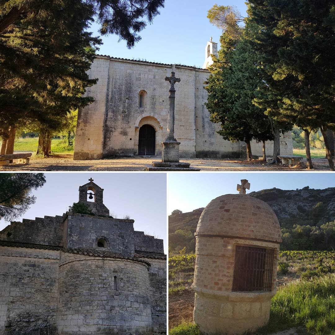 Chapelle Saint Amand de Théziers au milieu des vignes